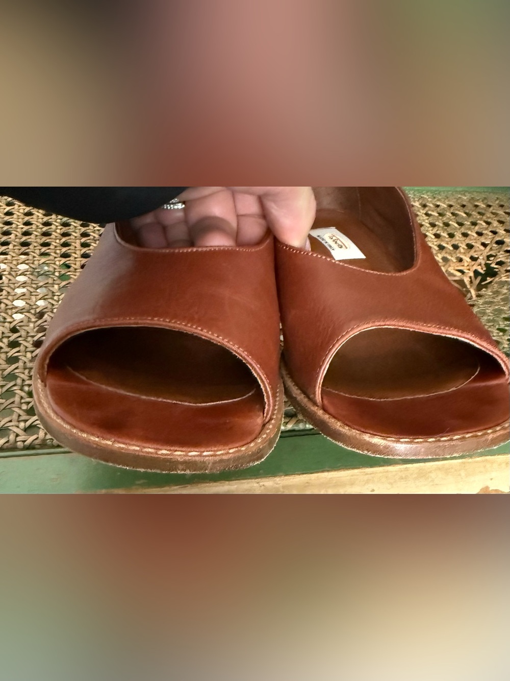 Talbots Italian Brown Leather Peep Toe Flat Sandals Size 8 Narrow - Picture 3 of 8
